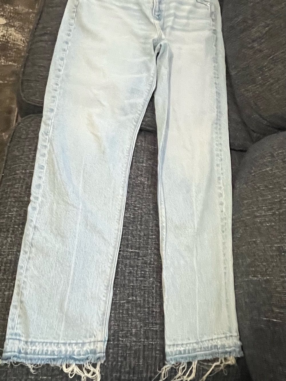 American Eagle Outfitters Light Blue Frayed-Hem Cropped Jeans Size 12 X-Long